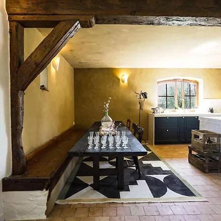 Prázdninový dům Domaine De Fontenay-sur-Vegre