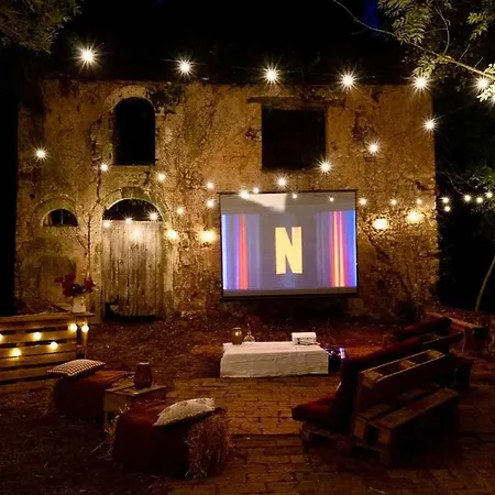 بيت للعطل Domaine De *